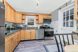 451 W 258th St, Bronx, NY 10471 - Photo 7