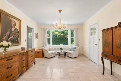 25 Manger Circle, Pelham, NY 10803 - Photo 9
