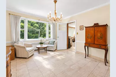 25 Manger Circle, Pelham, NY 10803 - Photo 11