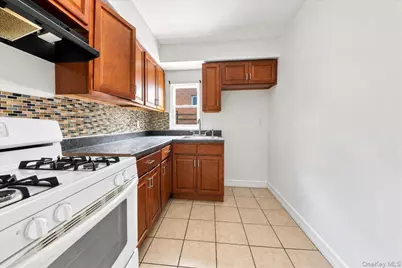 433 Howe Avenue #A, Bronx, NY 10473 - Photo 5