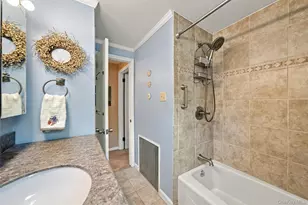 22 Shaw Dr, Merrick, NY 11566 - Photo 19