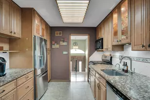 39 Pawnee Dr, Commack, NY 11725 - Photo 13