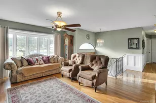39 Pawnee Dr, Commack, NY 11725 - Photo 7