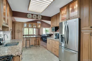 39 Pawnee Dr, Commack, NY 11725 - Photo 15