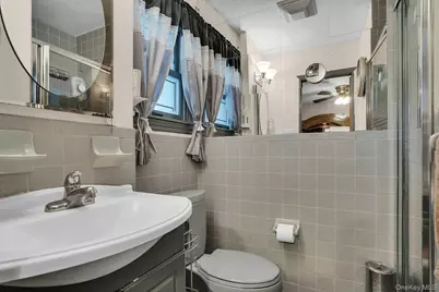 39 Pawnee Drive, Commack, NY 11725 - Photo 29