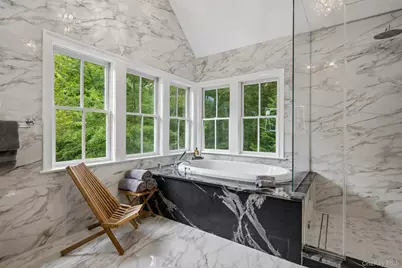 4 The Commons, Cold Spring Harbor, NY 11724 - Photo 19