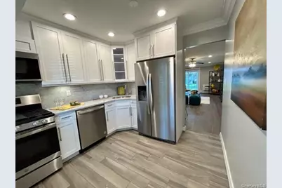 532 Terrace #T14532, Bayport, NY 11705 - Photo 3