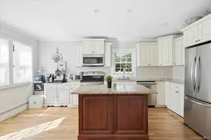 6 Hawk Rd, Rocky Point, NY 11778 - Photo 3