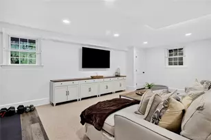 11 Cedar Pl, Garden City, NY 11530 - Photo 21