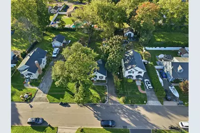 8 South Avenue, Smithtown, NY 11787 - Photo 25