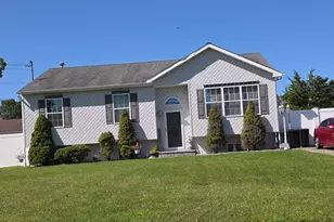 906 Bayview Ave, Bellport, NY 11713 - Photo 3