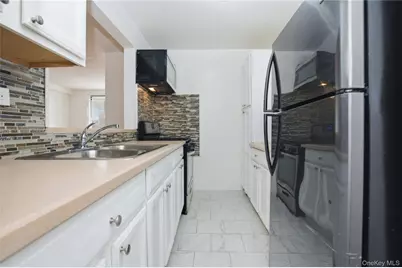 2385 Barker Avenue #6S, Bronx, NY 10467 - Photo 9