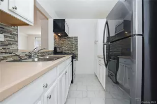 2385 Barker Ave, Bronx, NY 10467 - Photo 9