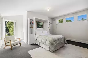 135 Hickman St, Syosset, NY 11791 - Photo 21