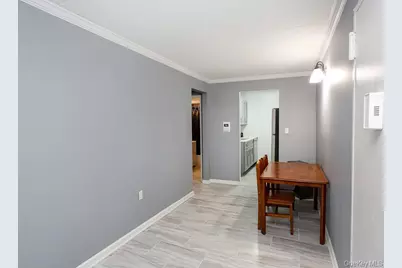 100 Clinton Avenue #2X, Mineola, NY 11501 - Photo 3