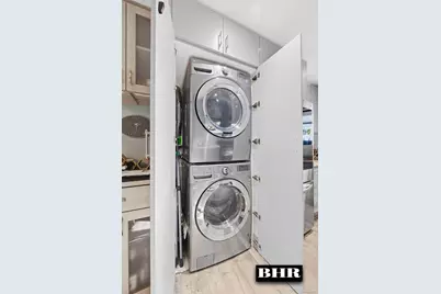 3360 Shore Parkway #4B, Brooklyn, NY 11235 - Photo 5