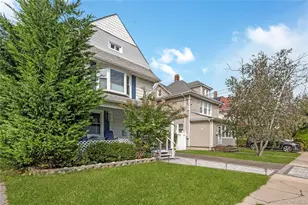 53 Thorne St, Patchogue, NY 11772 - Photo 3