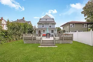 53 Thorne St, Patchogue, NY 11772 - Photo 35