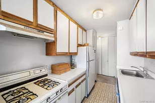 2650 Ocean Pkwy, Brooklyn, NY 11235 - Photo 17