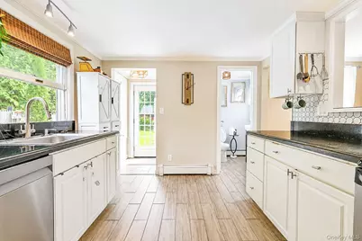 9 Jennings Avenue, Center Moriches, NY 11934 - Photo 9