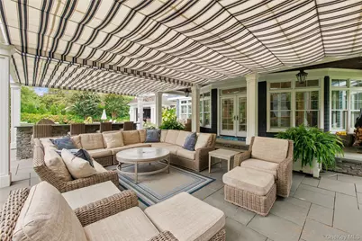26 True Harbour Way, West Islip, NY 11795 - Photo 35