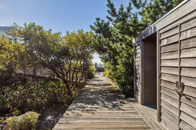 1 West Walk, Shelter Island, NY 11772 - Photo 3