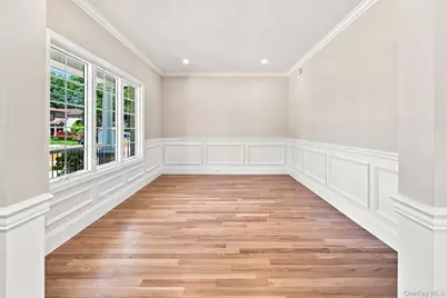 148 Latham Road, Mineola, NY 11501 - Photo 5