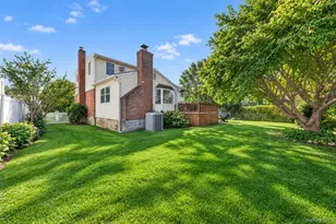 31 Colony Ln, Syosset, NY 11791 - Photo 25