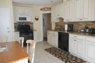 149 Rule St, Franklin Square, NY 11010 - Photo 5