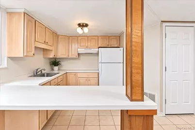 201 Park Drive, Eastchester, NY 10709 - Photo 23
