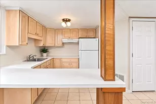 201 Park Dr, Eastchester, NY 10709 - Photo 23