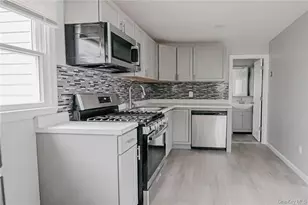 13 Flint Rd, Amityville, NY 11701 - Photo 3