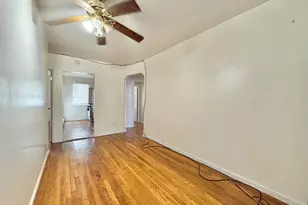109-35 202nd St, Jamaica, NY 11412 - Photo 9