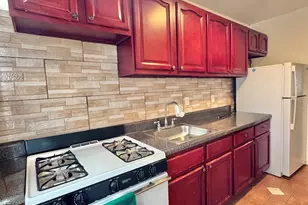 109-35 202nd St, Jamaica, NY 11412 - Photo 5