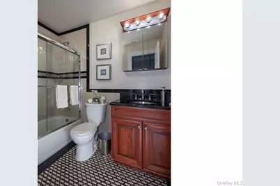 5000 Townhouse Drive #3506, Coram, NY 11727 - Photo 9