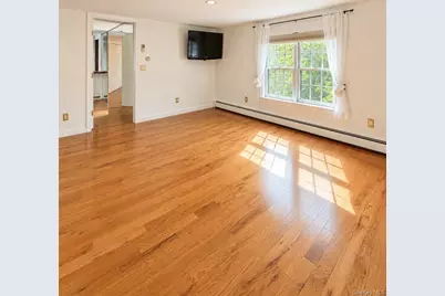 633 Oscawana Lake Road #1, Putnam Valley, NY 10579 - Photo 3