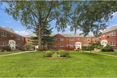 249-33 60th Avenue #LOWER, Little Neck, NY 11362 - Photo 3