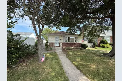 260 8th Street, Bethpage, NY 11714 - Photo 1