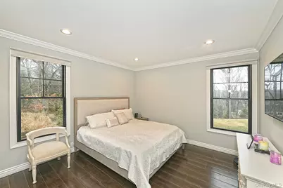 10 Yardley Drive, Dix Hills, NY 11746 - Photo 17