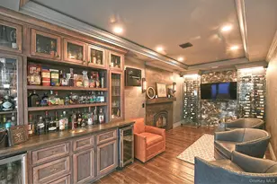 10 Yardley Dr, Dix Hills, NY 11746 - Photo 15