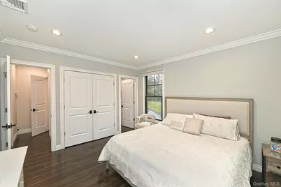 10 Yardley Drive, Dix Hills, NY 11746 - Photo 19