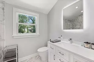 16 Pin Oak Ln, Westhampton Beach, NY 11978 - Photo 21