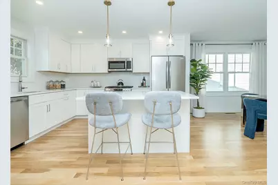 59 Edgewood Road #B, Port Washington, NY 11050 - Photo 5