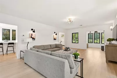 10 The Locusts, Roslyn, NY 11576 - Photo 9