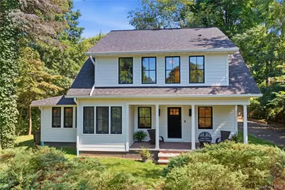 10 The Locusts, Roslyn, NY 11576 - Photo 1