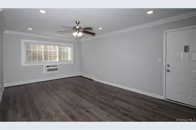 552 New Highway #2-1C, Hauppauge, NY 11788 - Photo 3