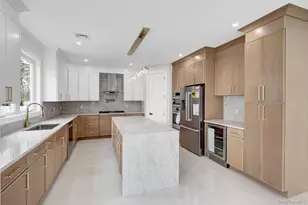 81 East End Ave, Hicksville, NY 11801 - Photo 21