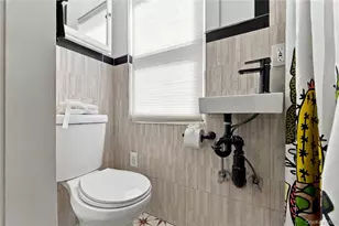 219-24 130th Dr, Springfield Gardens, NY 11413 - Photo 9