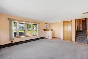 14 Valewood Dr, New Windsor, NY 12553 - Photo 11