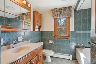 14 Valewood Drive, New Windsor, NY 12553 - Photo 25